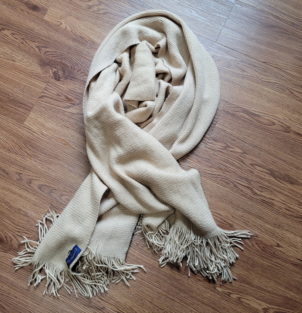 Large Scarf - Picture 4 of 6